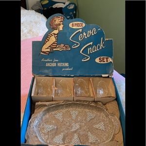 1950s Anchor Hocking Serva-Snack Set